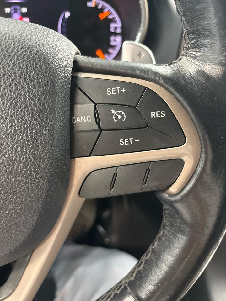 Jeep Grand Cherokee Limited 4WD 2015