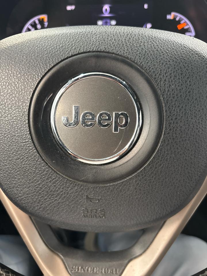 Jeep Grand Cherokee Limited 4WD 2015