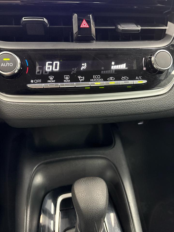 Toyota Corolla LE 2024