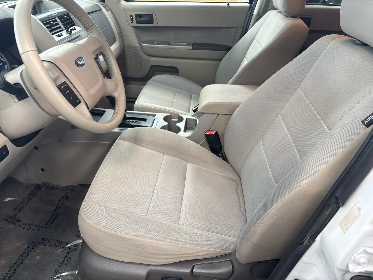 Ford Escape XLT FWD 2011
