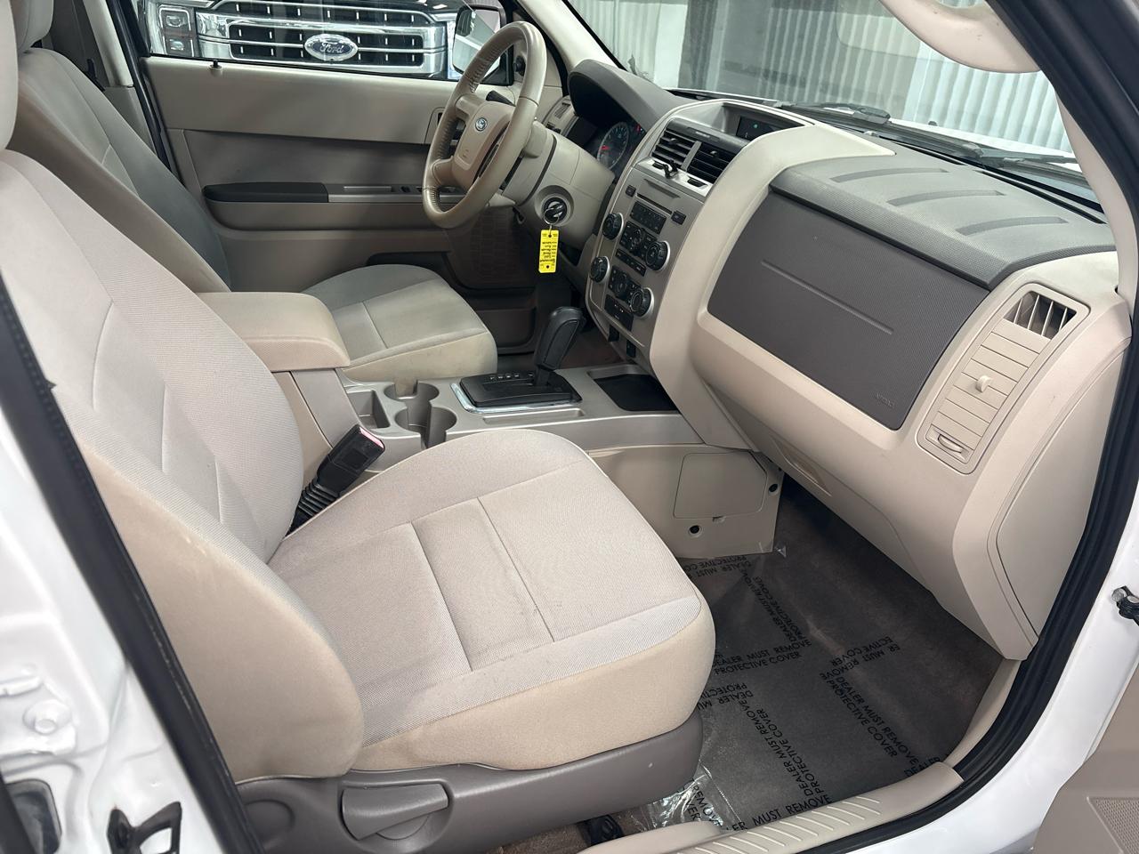 Ford Escape XLT FWD 2011