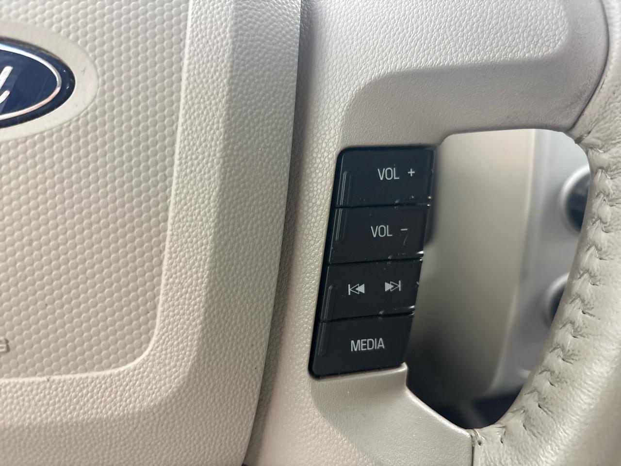 Ford Escape XLT FWD 2011