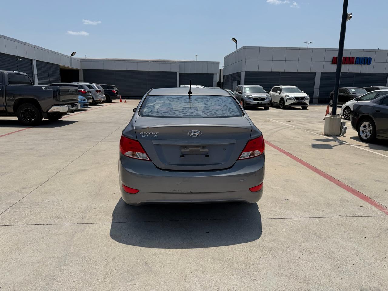 Hyundai Accent GLS 4-Door 6A 2015