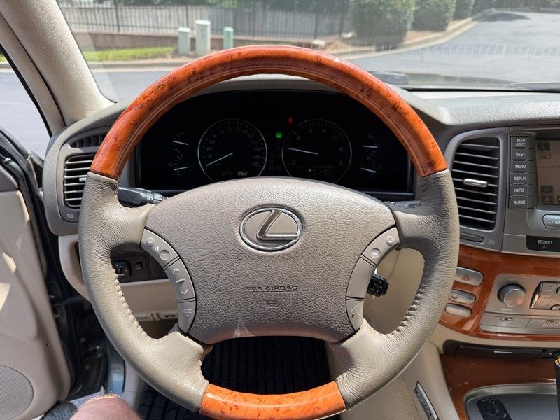 Lexus LX 470 Sport Utility 2007