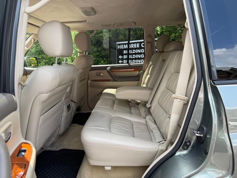 Lexus LX 470 Sport Utility 2007