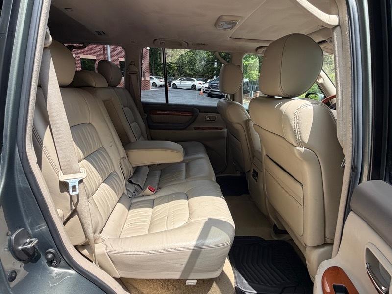 Lexus LX 470 Sport Utility 2007