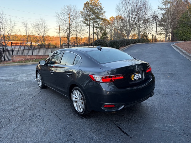 Acura ILX 8-Spd AT 2016