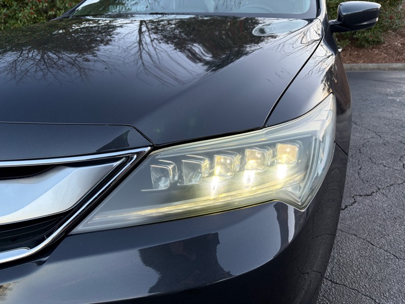 Acura ILX 8-Spd AT 2016