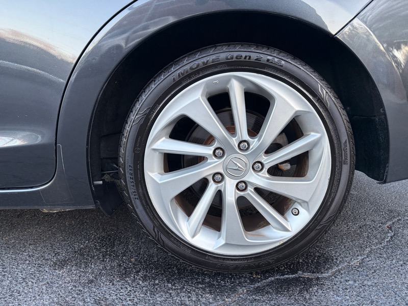 Acura ILX 8-Spd AT 2016