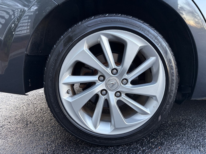 Acura ILX 8-Spd AT 2016