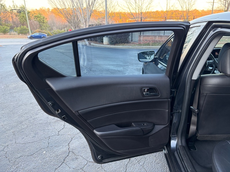 Acura ILX 8-Spd AT 2016