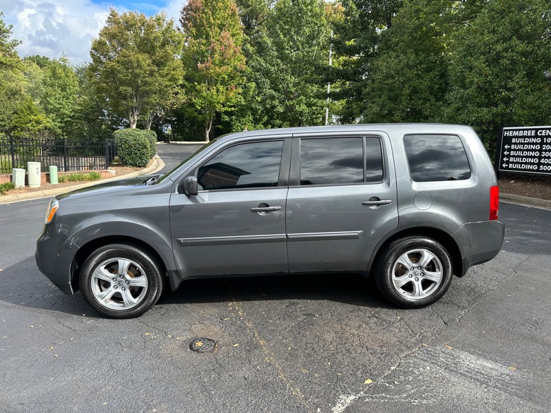 Honda Pilot EX-L 2WD 5-Spd AT with Navigation 2012 Honda Pilot EX-L 2WD 5-Spd AT with Navigation 2012