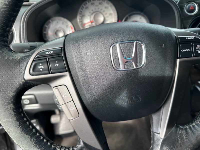 Honda Pilot EX-L 2WD 5-Spd AT with Navigation 2012 Honda Pilot EX-L 2WD 5-Spd AT with Navigation 2012