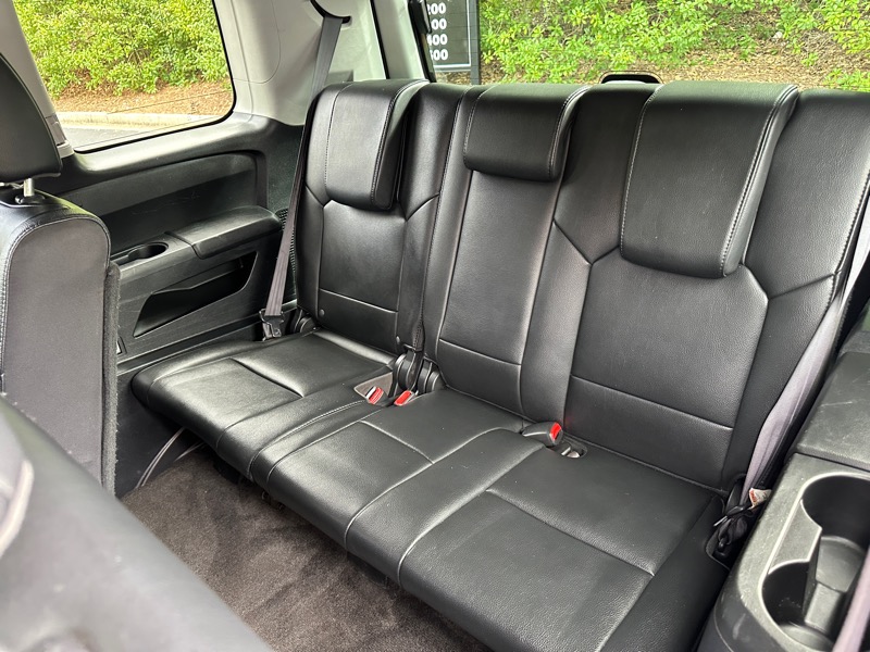 Honda Pilot EX-L 2WD 5-Spd AT with Navigation 2012 Honda Pilot EX-L 2WD 5-Spd AT with Navigation 2012