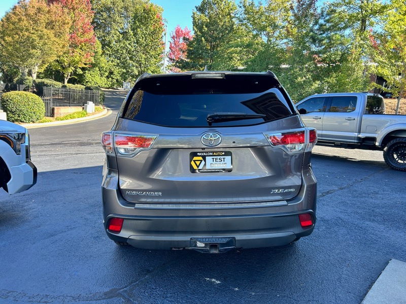 Toyota Highlander XLE AWD V6 2016 Toyota Highlander XLE AWD V6 2016