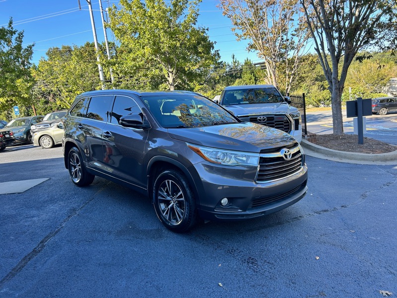 Toyota Highlander XLE AWD V6 2016 Toyota Highlander XLE AWD V6 2016