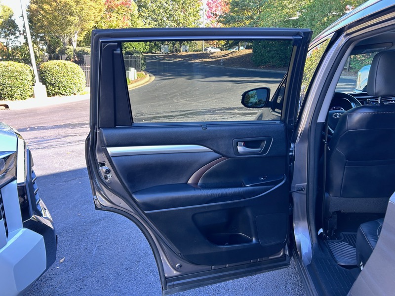 Toyota Highlander XLE AWD V6 2016 Toyota Highlander XLE AWD V6 2016