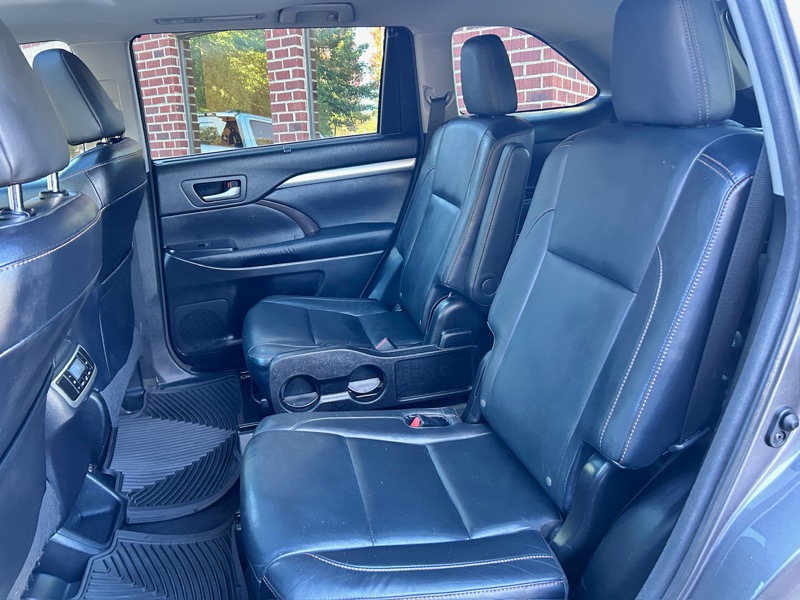 Toyota Highlander XLE AWD V6 2016 Toyota Highlander XLE AWD V6 2016