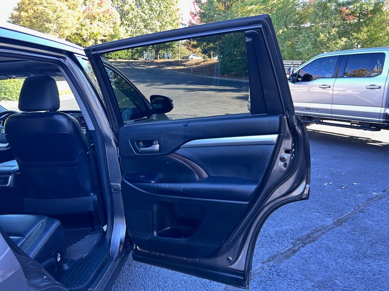 Toyota Highlander XLE AWD V6 2016 Toyota Highlander XLE AWD V6 2016