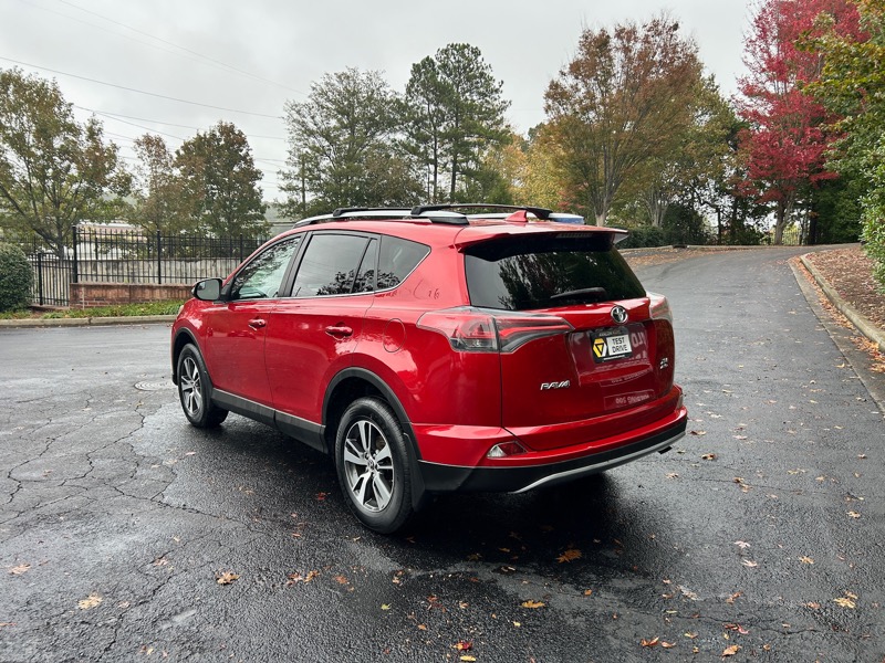 Toyota RAV4 XLE AWD 2017 Toyota RAV4 XLE AWD 2017