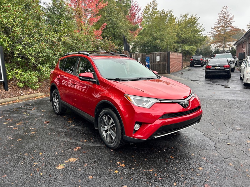 Toyota RAV4 XLE AWD 2017 Toyota RAV4 XLE AWD 2017