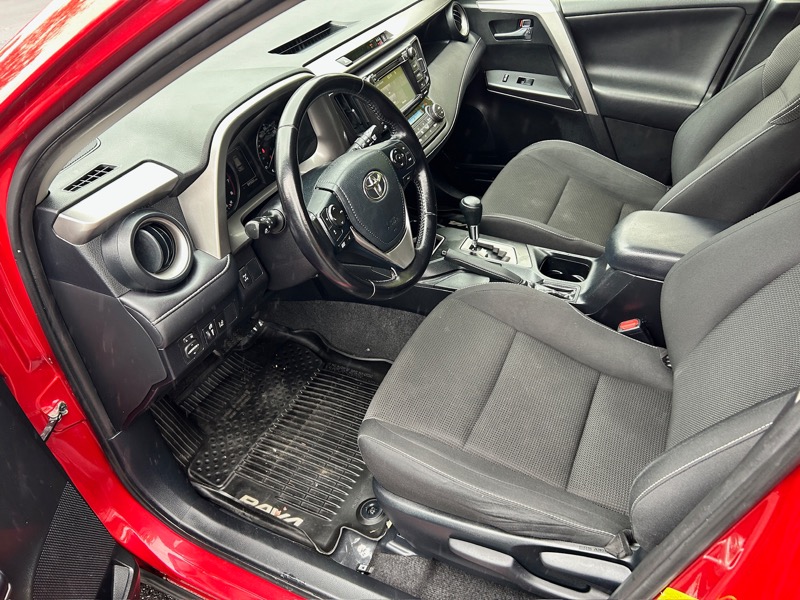 Toyota RAV4 XLE AWD 2017 Toyota RAV4 XLE AWD 2017