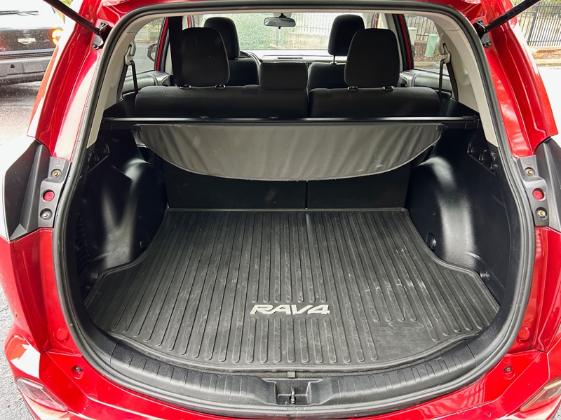 Toyota RAV4 XLE AWD 2017 Toyota RAV4 XLE AWD 2017