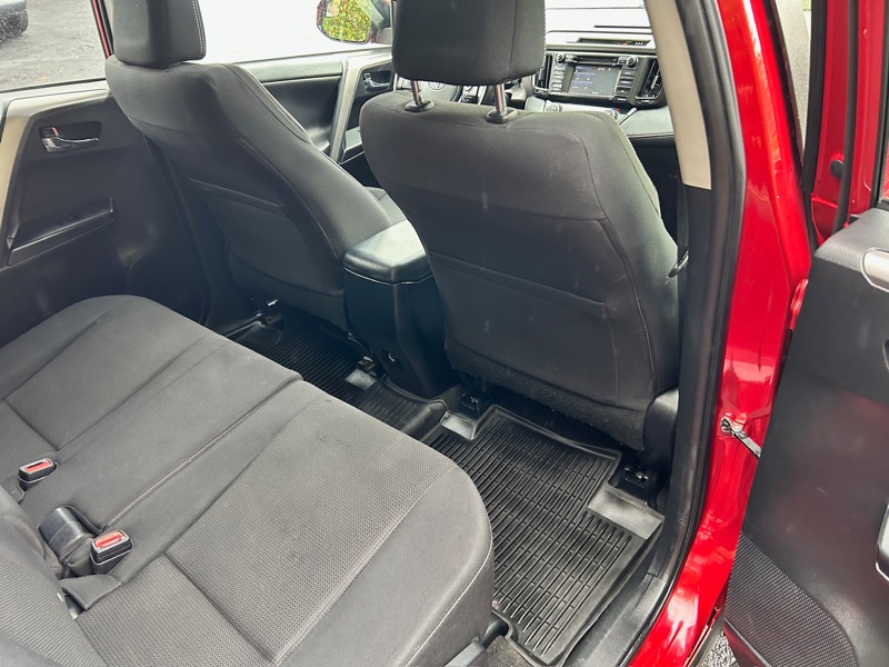 Toyota RAV4 XLE AWD 2017 Toyota RAV4 XLE AWD 2017