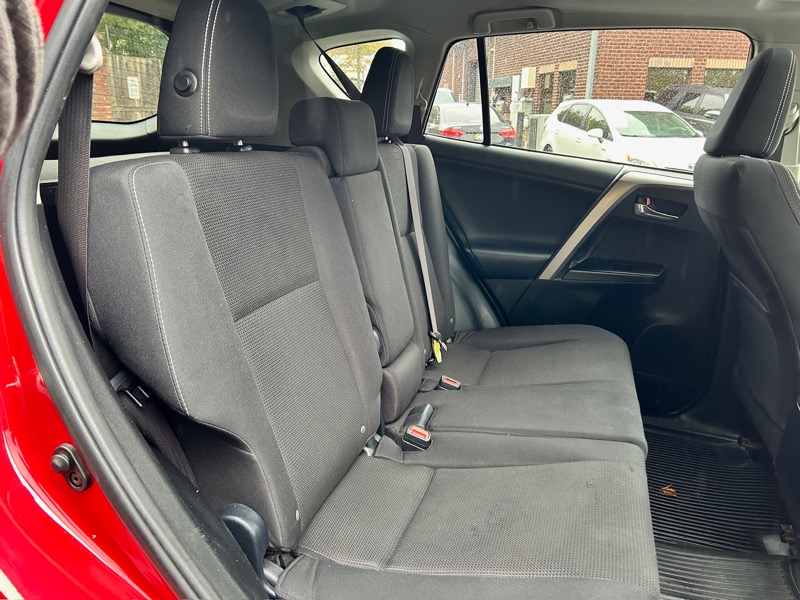 Toyota RAV4 XLE AWD 2017 Toyota RAV4 XLE AWD 2017