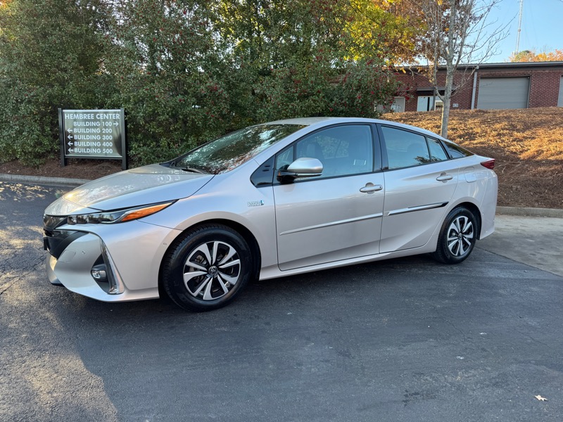 2017 Toyota Prius Prime Three Four photo 4