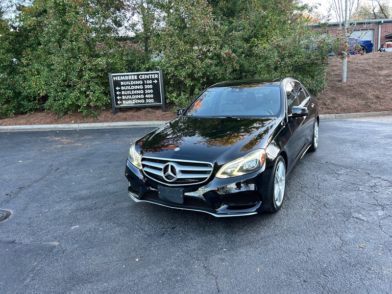2014 Mercedes Benz E Sedan photo 2