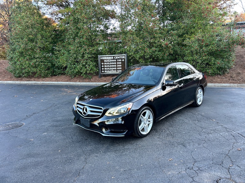 2014 Mercedes Benz E Sedan photo 3
