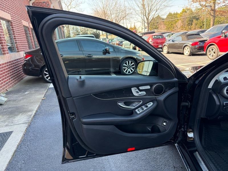 Mercedes-Benz C-Class C300 4MATIC Sedan 2017