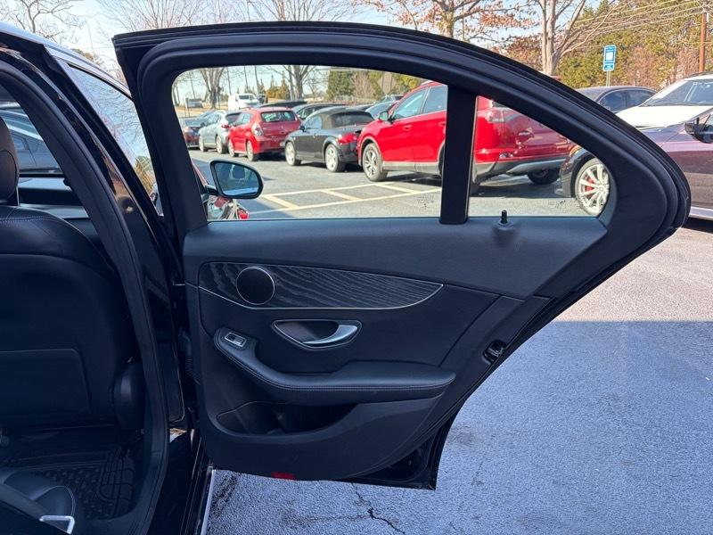 Mercedes-Benz C-Class C300 4MATIC Sedan 2017