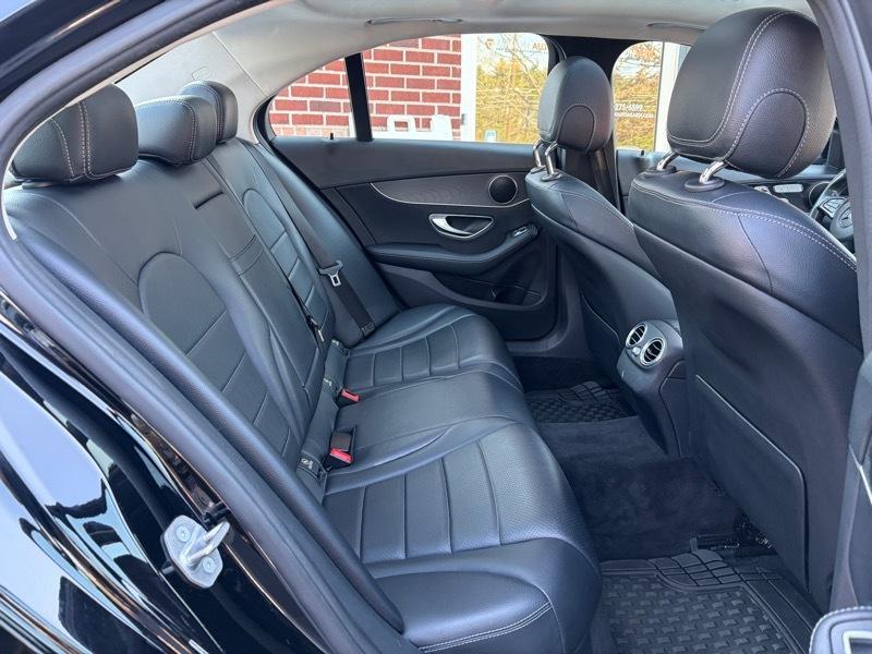 Mercedes-Benz C-Class C300 4MATIC Sedan 2017