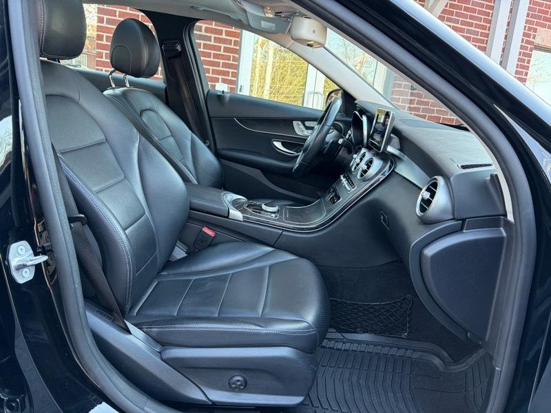 Mercedes-Benz C-Class C300 4MATIC Sedan 2017