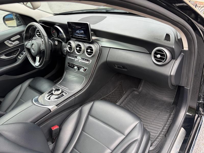 Mercedes-Benz C-Class C300 4MATIC Sedan 2017