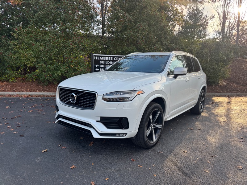 2018 Volvo XC90 T6 R-Design AWD photo 3