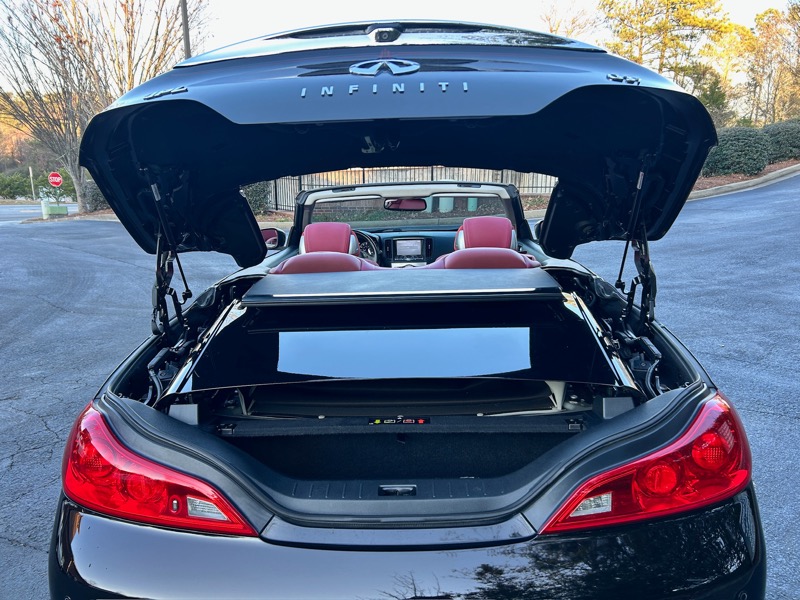 Infiniti G Convertible  2013