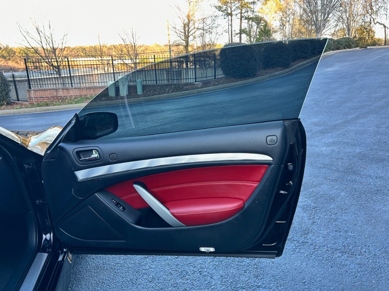 Infiniti G Convertible  2013