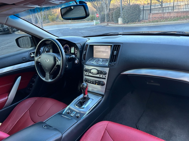 Infiniti G Convertible  2013