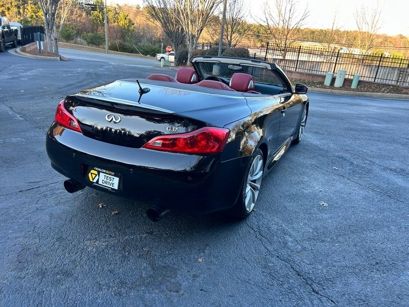 Infiniti G Convertible  2013