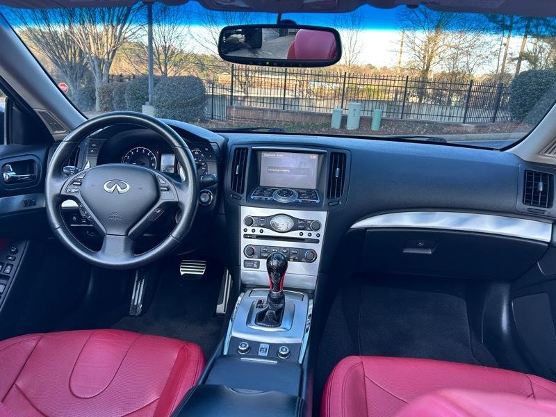 Infiniti G Convertible  2013