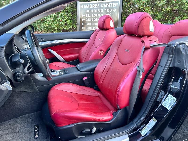 Infiniti G Convertible  2013