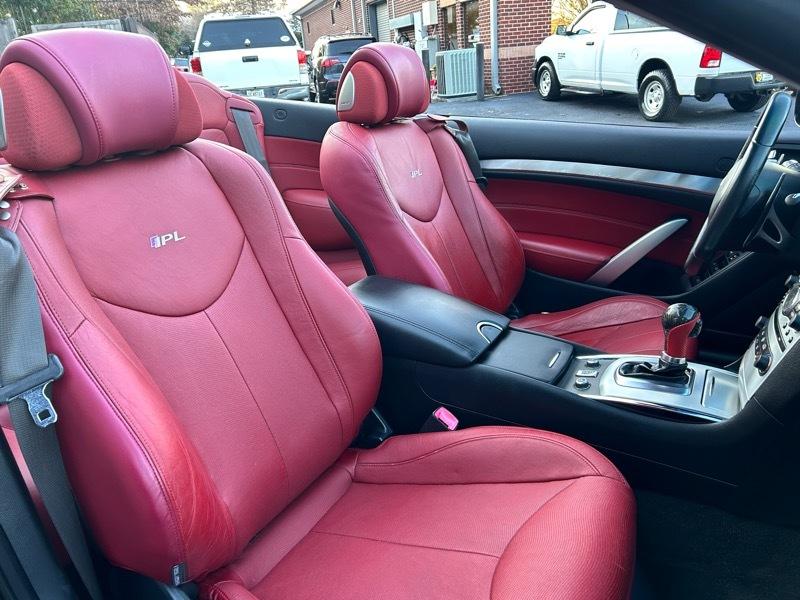 Infiniti G Convertible  2013