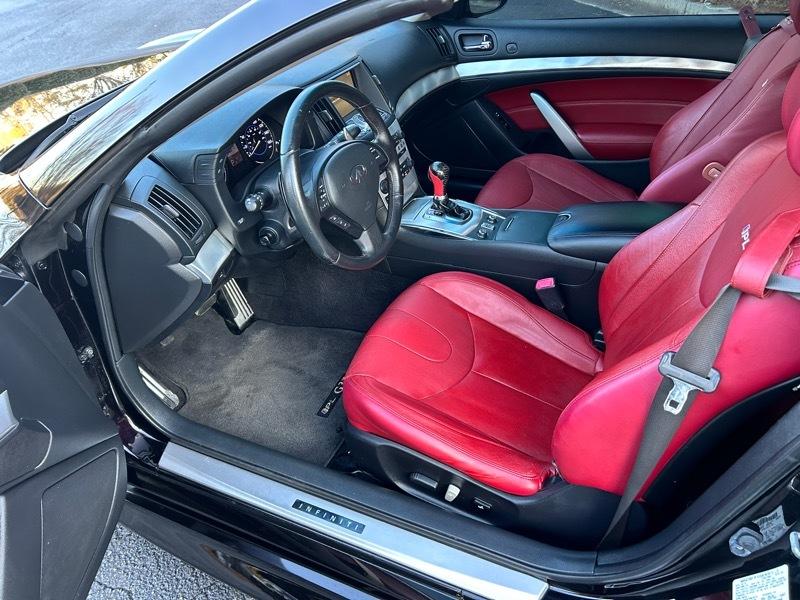 Infiniti G Convertible  2013