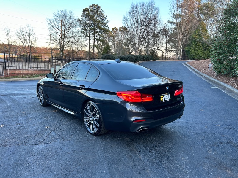 BMW 5-Series 540i 2019