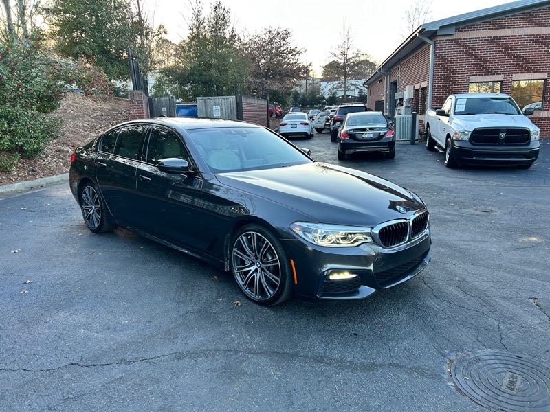 BMW 5-Series 540i 2019