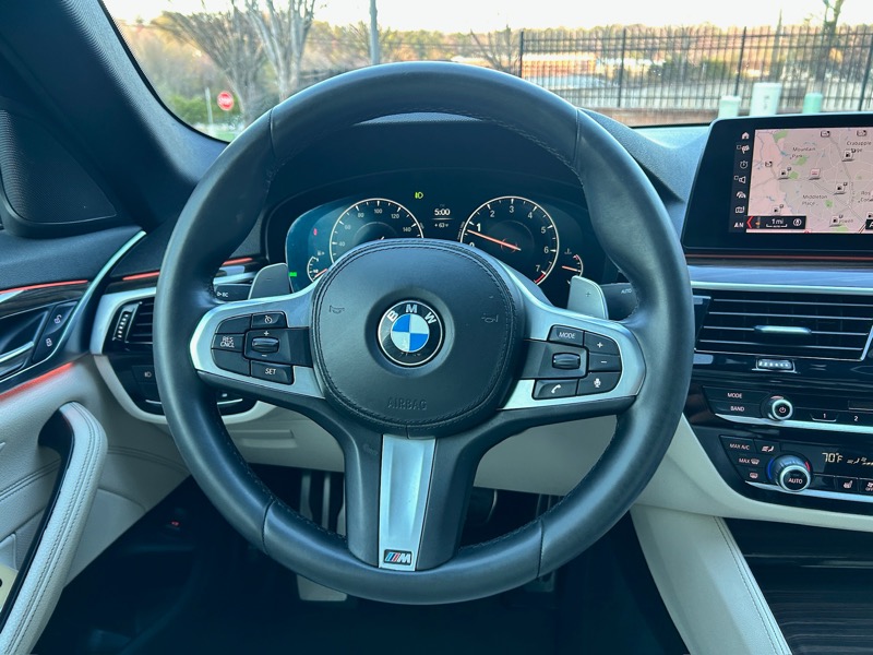 BMW 5-Series 540i 2019