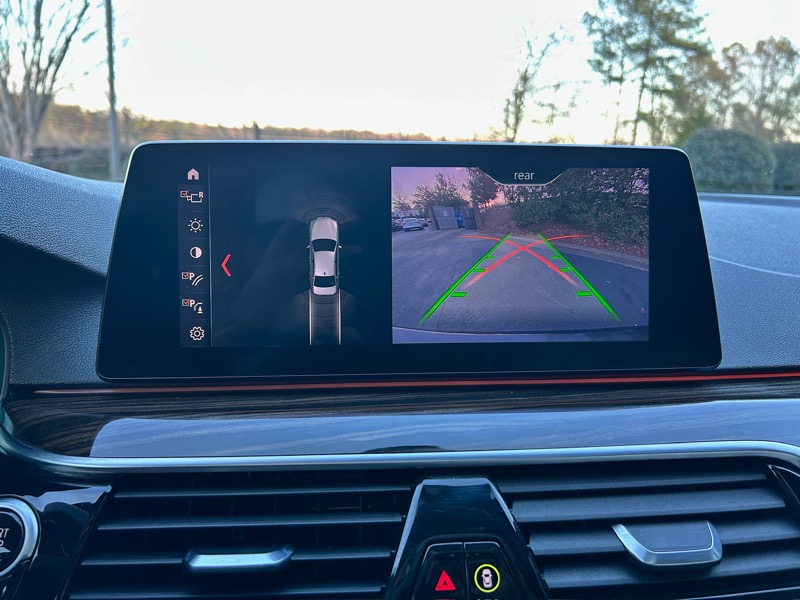 BMW 5-Series 540i 2019